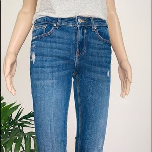 Zara Skinny Jeans (w/ fraying and fringe) NEW!